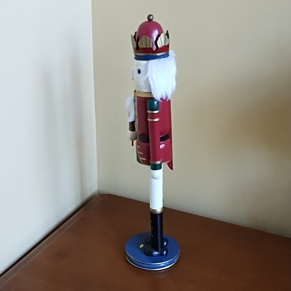 Wood Soldier Nutcracker Guard Uniform Crown 19.5 Inch Red White Green Gold Black - Picture 5 of 8